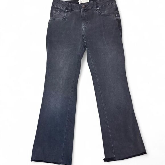 Free People Womens Black Wash Denim Flare Crop Raw Hem Mid Rise Jeans Sz 25R - Picture 1 of 5